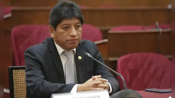 Sindicato de la Defensoría del Pueblo exige a Josué Gutiérrez rectificarse tras declarar sobre cierre de Congreso