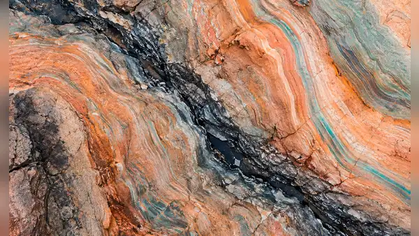 Científicos hallan un “superlubricante” en una falla activa de Japón: explicaría por qué se mueve casi sin generar sismos