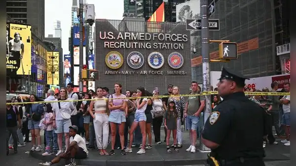 Vicepresidenta de Bank of America muere tras ser herida con un arma blanca en Times Square