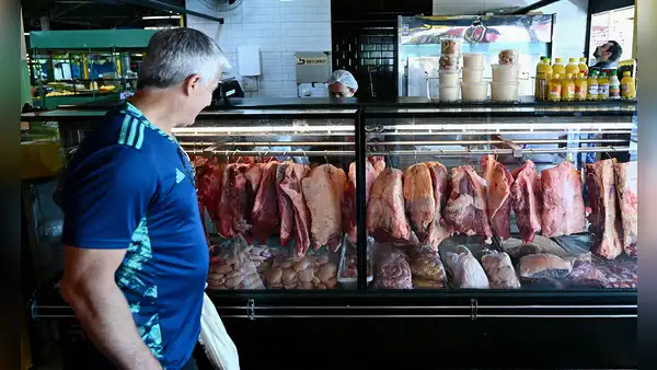 Brasil se preocupa por el veto de la UE contra la carne vacuna, aves de corral y otros productos de origen animal
