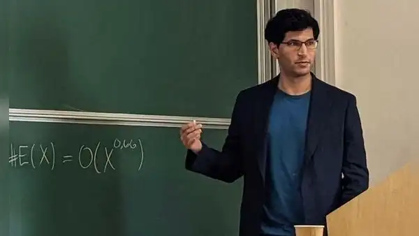 Un matemático llevaba 7 años intentando resolver este enigma y un joven sin título universitario lo consiguió con ayuda de la IA