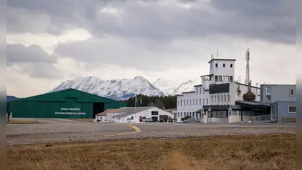 Gobierno de Argentina reactiva su Base Naval de Ushuaia en medio de la tensión por las islas Malvinas