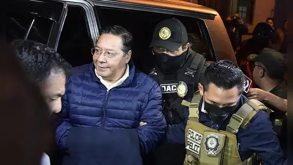 Luis Arce deja la cárcel tras una orden judicial que exige atención médica para tratar su cáncer