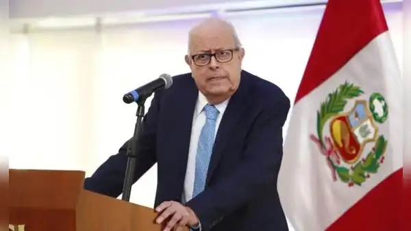 Julio Velarde, titular del BCRP, cuestiona un nuevo retiro de la AFP: ''Lo estamos destruyendo''
