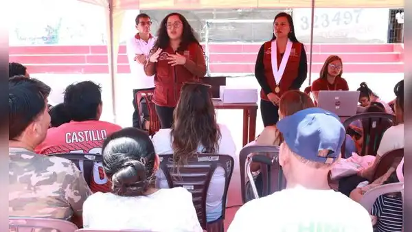 Corte del Santa recibe 10 demandas de alimentos durante feria itinerante en La Esperanza Alta