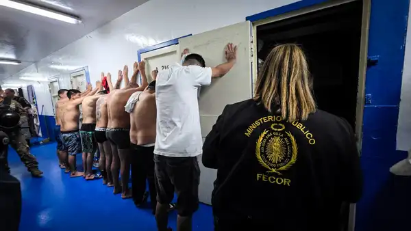 Hallan más de 35 celulares de organizaciones criminales en el penal Ancón I