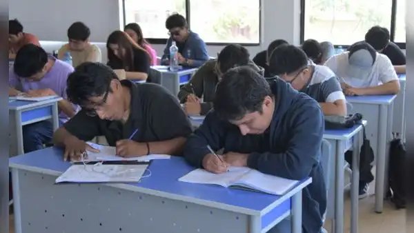 Pronabec cambia sus reglas: estos son los nuevos requisitos para acceder y mantener una beca en Perú