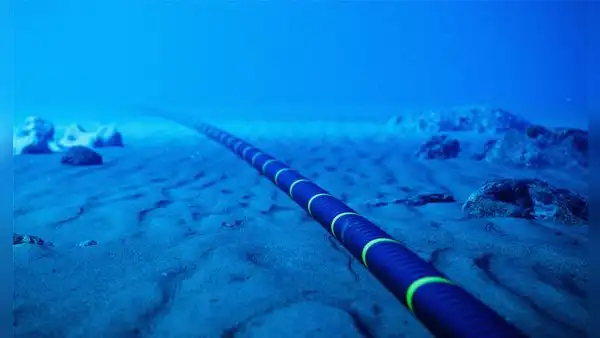 Marruecos busca una nueva ruta energética hacia Europa y proyecta un cable submarino de 1.400 km que llegará directamente a Francia