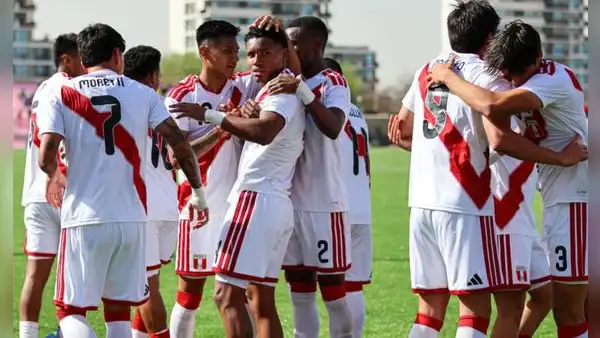 ¡Medalla de bronce para Perú! La 'Bicolor' venció 2-1 a Chile y se quedó con el tercer lugar en los Juegos Suramericanos Santa Fe 2026