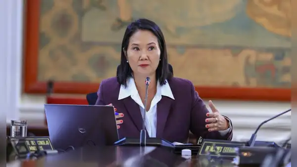 Keiko Fujimori es denunciada por presunta omisión al no vacar a procuradora con proceso penal activo
