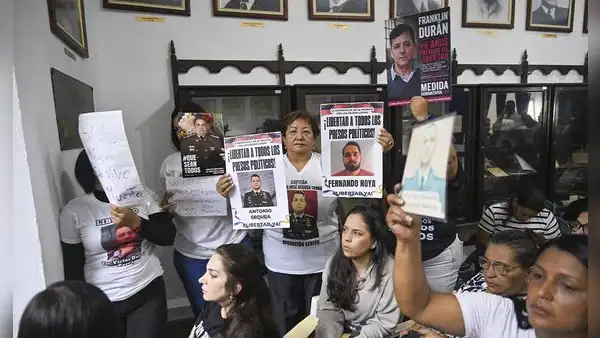 Venezuela libera a 39 presos políticos tras el segundo ciclo de diálogo entre el Gobierno y la oposición
