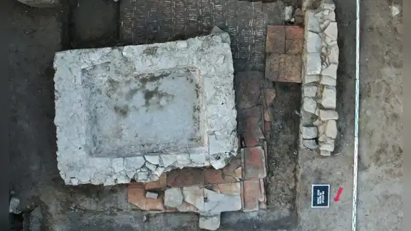 Arqueólogos descubren una monumental residencia romana: suelos multicolores, muebles de bronce y cerámica de alta calidad