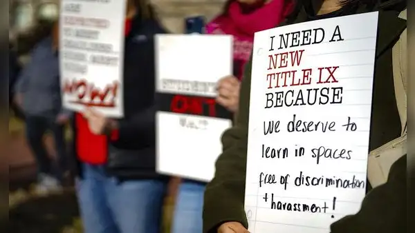Trump elimina normas de Biden que protegían a estudiantes LGTBI frente a la discriminación en las escuelas