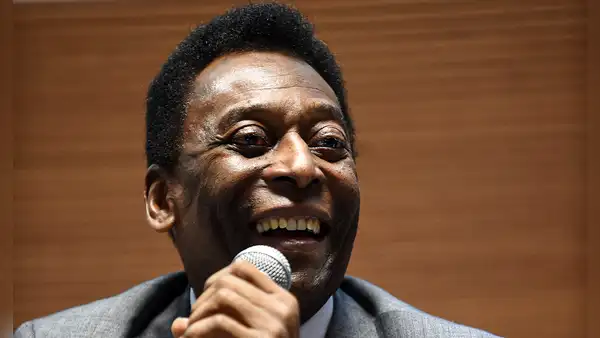 La asombrosa finca de Pelé de casi 700 hectáreas que hoy se vende por US$6 millones: tiene ganado, piscinas y un campo de fútbol
