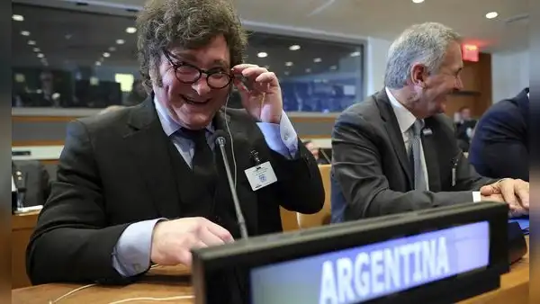 Gobierno de Milei dará ciudadanía argentina a extranjeros que inviertan desde US$350.000