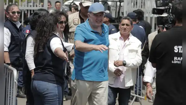 López Aliaga no promete completar su mandato si asume como alcalde: "En cuatro años pasan muchas cosas"