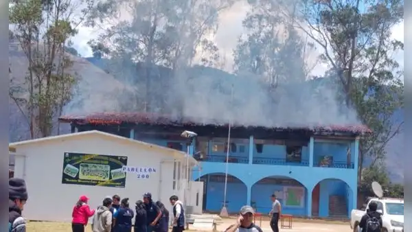Suspenden elecciones tras explosión e incendio en colegio de votación en Sorochuco, Cajamarca