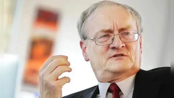 Detienen en Alemania al exdirector del servicio de inteligencia August Hanning por sospechas de espionaje