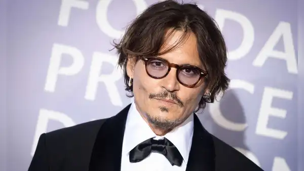 Johnny Depp compró una isla de 18 hectáreas con playas de arena fina: gastó 3.6 millones de dólares y funciona con energía solar