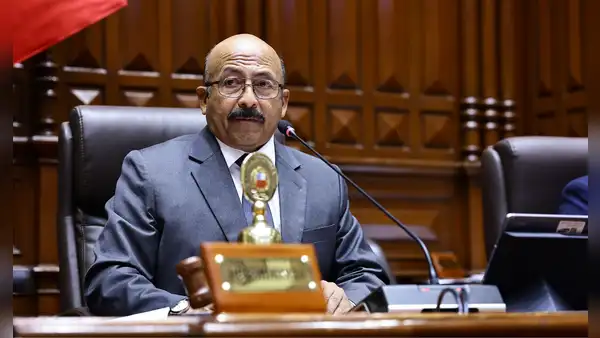 Óscar Reto pide al Senado no "desnaturalizar" dictamen de facultades aprobado por diputados