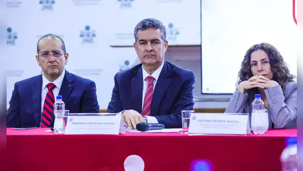 ONPE advierte al JNE que no puede organizar la segunda vuelta regional antes del 6 de diciembre