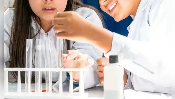 Día de la Niña: solo el 25,5% de nuevos estudiantes en carreras STEM en Perú son mujeres