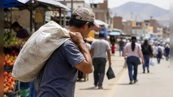 AFP: informalidad superior al 60% en ciudades del norte limita el alcance del nuevo retiro, advierte la CCL