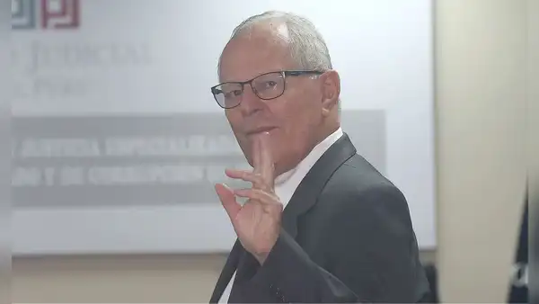 PPK: Poder Judicial levanta impedimento de salida del país tras archivar investigación por aportes a su campaña