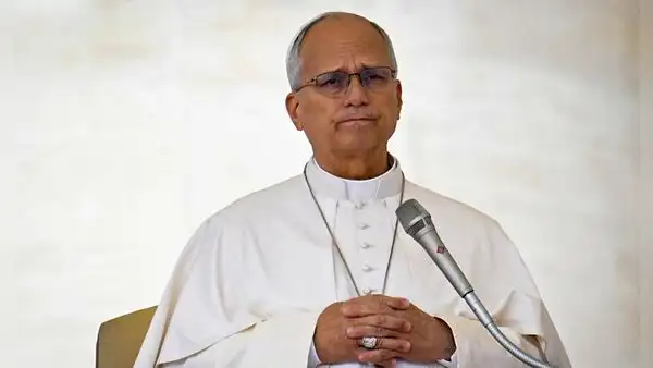 El Vaticano confirma que el papa León XIV será operado a comienzos de semana y estará hospitalizado unos siete días