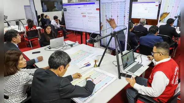 Jurados Electorales Especiales iniciaron este lunes 12 de octubre el recuento de votos en todo el país