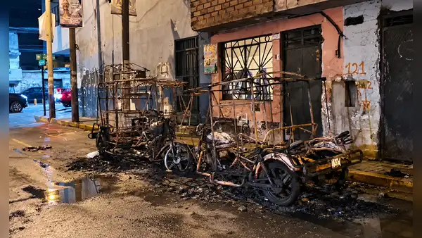 El Agustino: queman dos mototaxis y un puesto de comida; vecinos exigen mayor seguridad en la zona