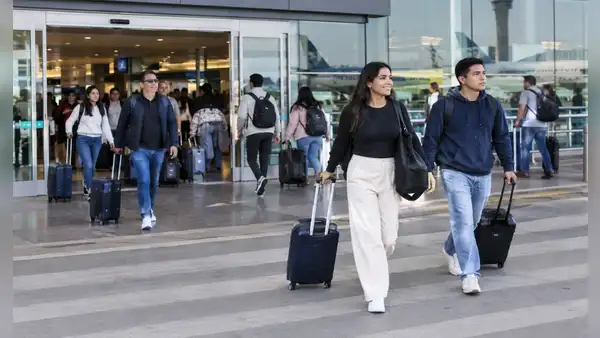 Perú recibió 2,26 millones de turistas extranjeros hasta agosto, 0,4% menos que en 2025