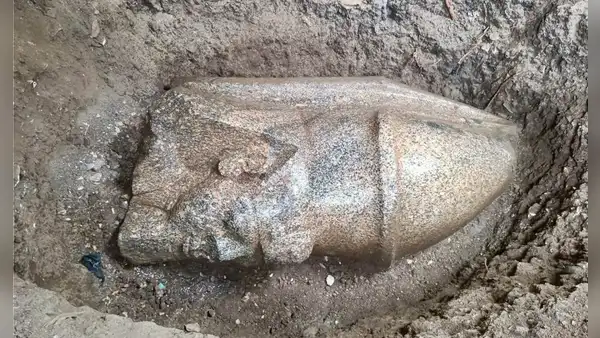 Arqueólogos descubren estatuas colosales de Ramsés II quien gobernó en el antiguo Egipto hace 3.000 años
