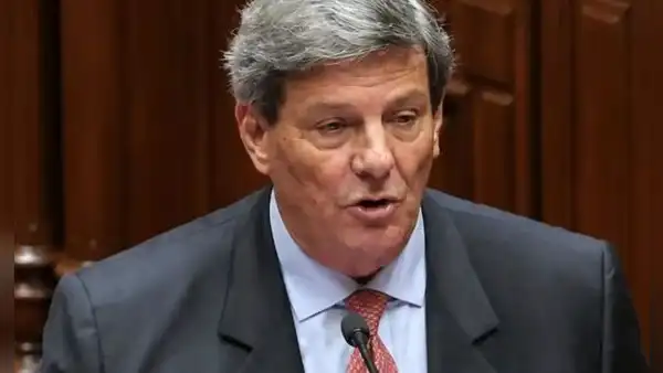 Rafael Rey confiesa que le ofrecieron la embajada del Perú en España: "No hay decisión tomada”