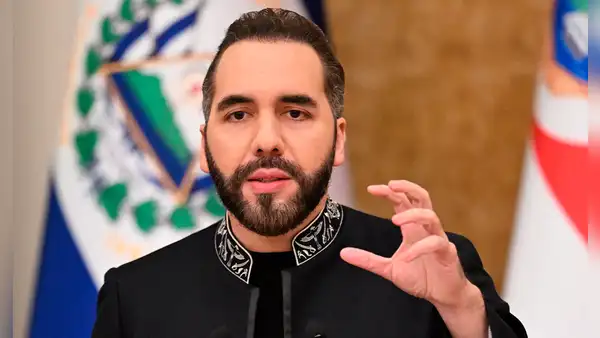 Bukele aclara que los beneficios carcelarios anunciados solo alcanzaran a 5.000 presos fuera de estructuras criminales