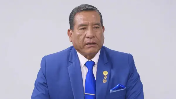 Diputado de Obras Arturo Eusebio es cuestionado por presunto plagio en su tesis de maestría