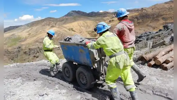 Gobierno presenta a la Cámara de Diputados el proyecto para crear la Ley MAPE: ¿qué cambios plantea para la pequeña minería?
