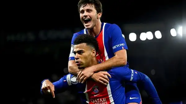 PSG pone fin a la racha de victorias de Barcelona: venció 4-2 a los españoles y alcanzó el primer lugar en la Champions League 2026-27