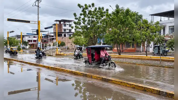 Calles de Piura permanecen inundadas tras las primeras lluvias de El Niño: vecinos denuncian demora en la atención