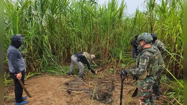 Dos cuerpos, proyectiles y trampas explosivas en La Pampa: buscan más fosas en zona minera de Madre de Dios
