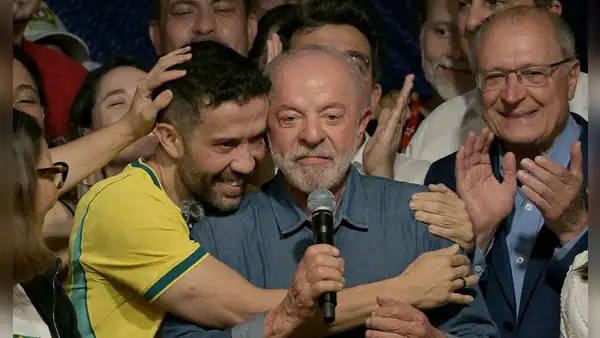 Las calles y las redes detrás del triunfo histórico de Lula da Silva en las elecciones de Brasil