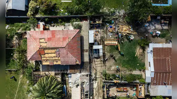 Un tornado de categoría EF-2 sorprendió Chile y provocó daños en un colegio, viviendas y cortes eléctricos