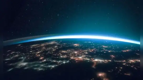 En 1963, lanzaron 480 millones de agujas de cobre al espacio para crear un anillo artificial alrededor de la Tierra y mejorar las comunicaciones por radio
