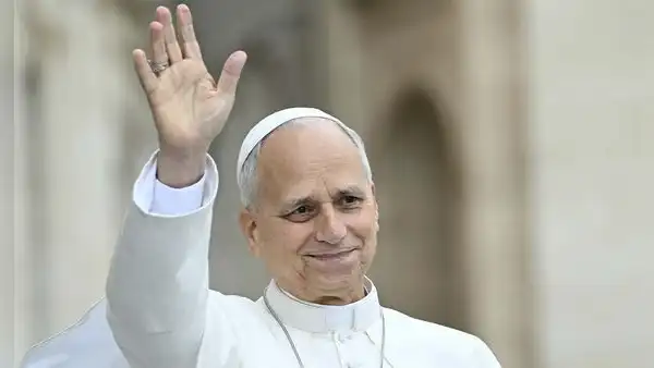 El papa León XIV vota por correo en las elecciones de medio mandato de Estados Unidos en unos comicios marcados por la guerra