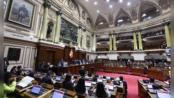 Congreso aprobó crédito suplementario por S/ 8 200 millones para la prevención del FEN, obras y equipamiento