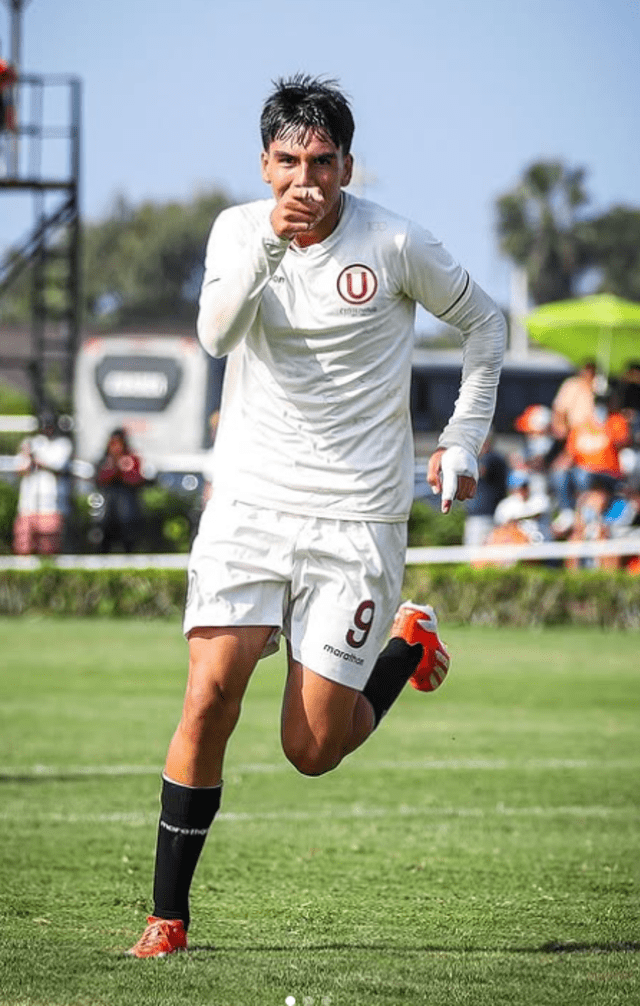 Nicolás Rengifo destacó en las divisiones menores de Universitario. Foto: Instagram.   