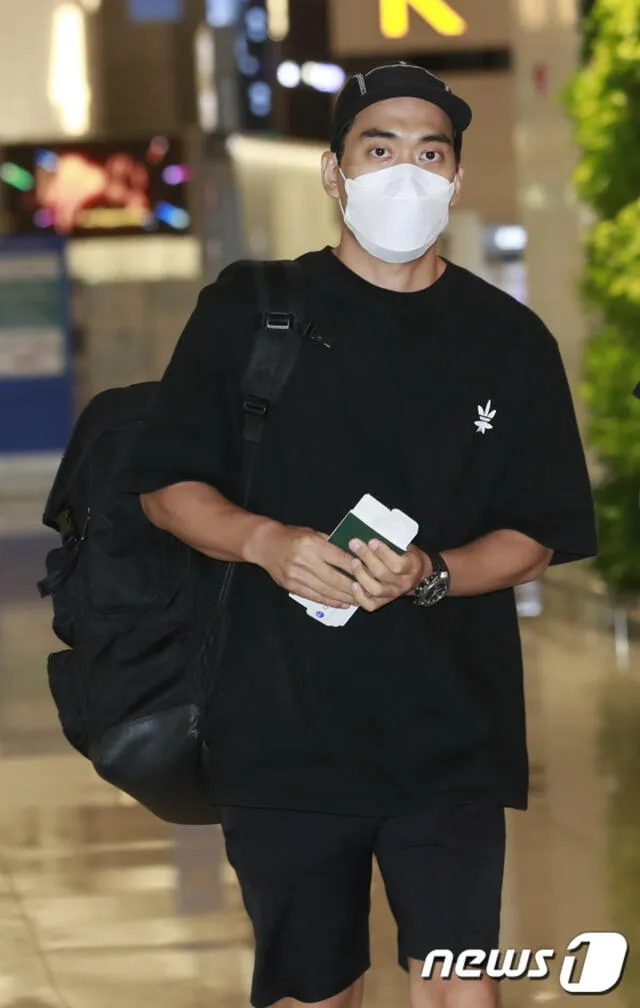 Ahn Chang Hwan en el aeropuerto de Incheon. 13 de julio. Foto: News 1