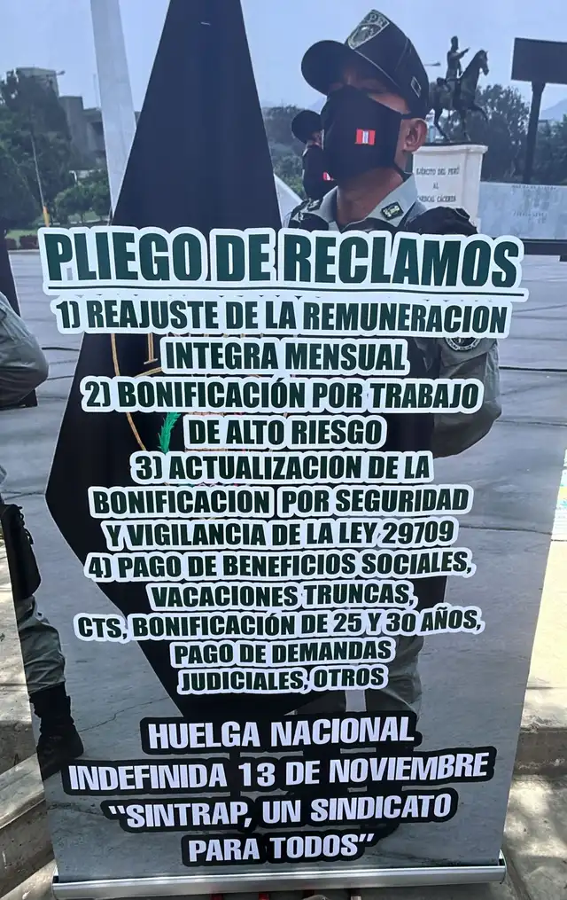 Pliego de reclamos del SINTRAP. Foto: Xennia Bravo Pliego de reclamos del SINTRAP. Foto: Xennia Bravo