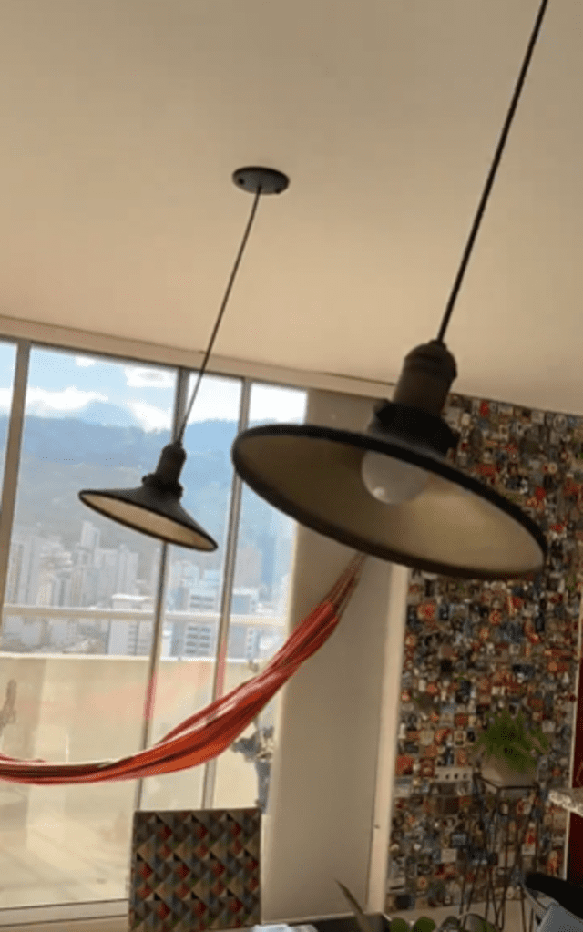 Distintos usuarios reportaron como se sintió el sismo en sus casas en Bogotá. Foto: NoticiasBta/X Distintos usuarios reportaron como se sintió el sismo en sus casas en Bogotá. Foto: NoticiasBta/X