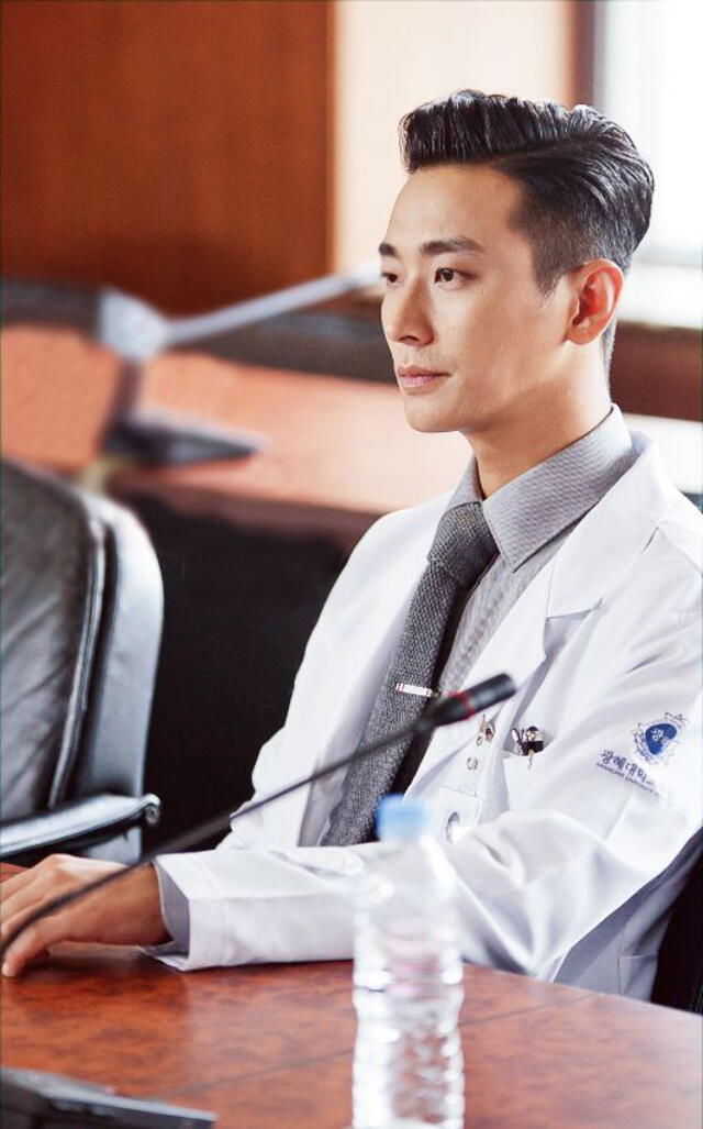 Ju Ji Hoon en el dorama Medical Top Team (MBC, 2013)